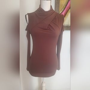 VENUS  Long Sleeve Brown Mock-neckeck Cold Shoulder Top